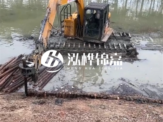 河道木材松木樁怎么選？河道工程用什么規(guī)格松木樁？