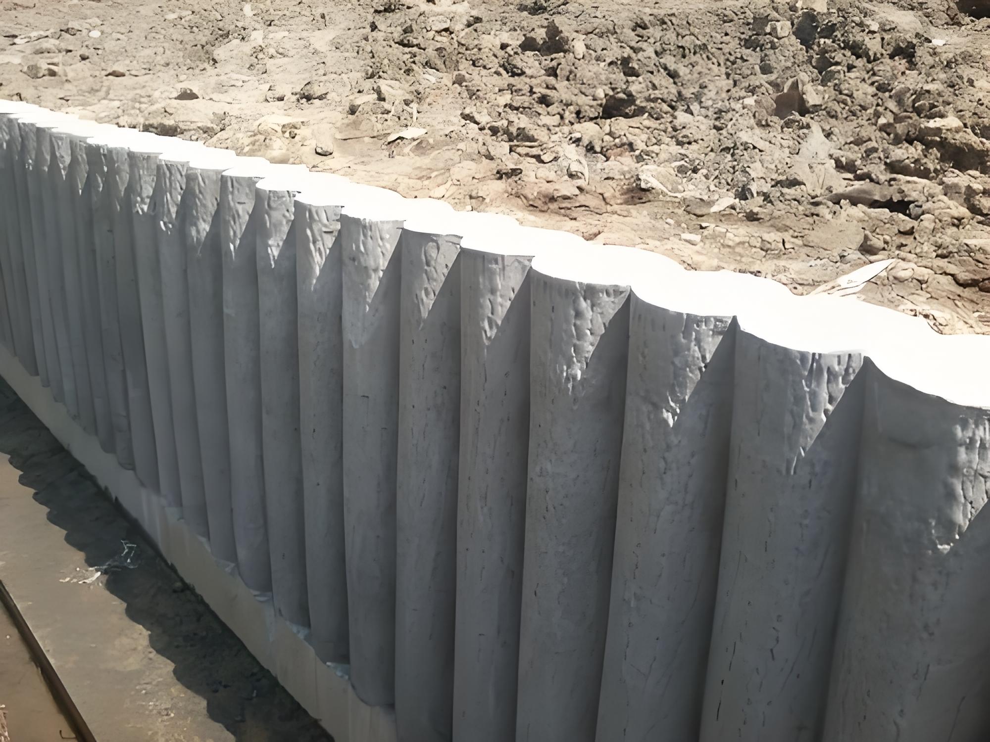 水泥樁批發(fā)廠家泓樺錦嘉-水泥仿木樁的樁適用哪些場景？